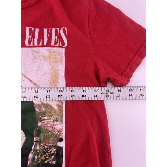 Elf Christmas Shirt Mens Small Red Holiday Pullover Short Sleeve Cotton Unisex - Picture 4 of 7